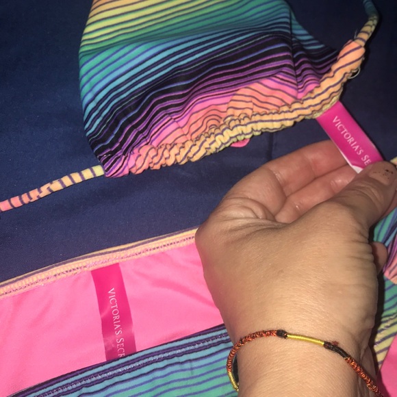 S/M Victorias Secret bikini ๐ - Picture 2 of 5